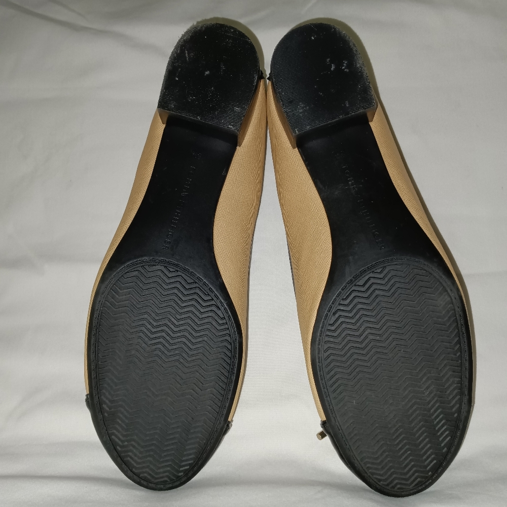 Tommy Hilfiger Black and Tan Heels (NEW) - Picture 2 of 4